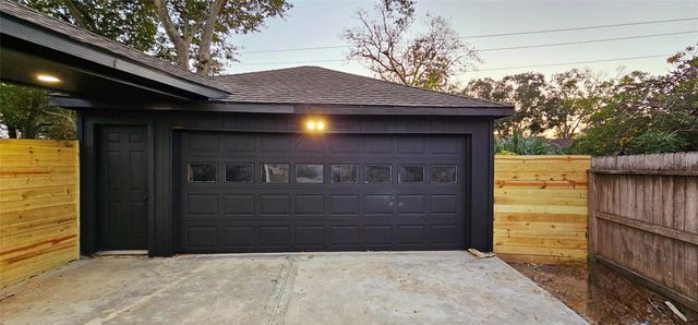 18630 Prince William Lane, Houston, TX 77058