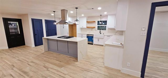 18630 Prince William Lane, Houston, TX 77058