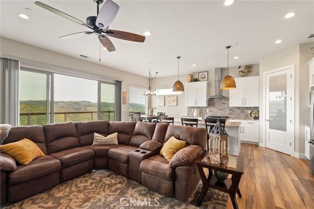 5210 Country Club Drive, Paradise, CA 95969