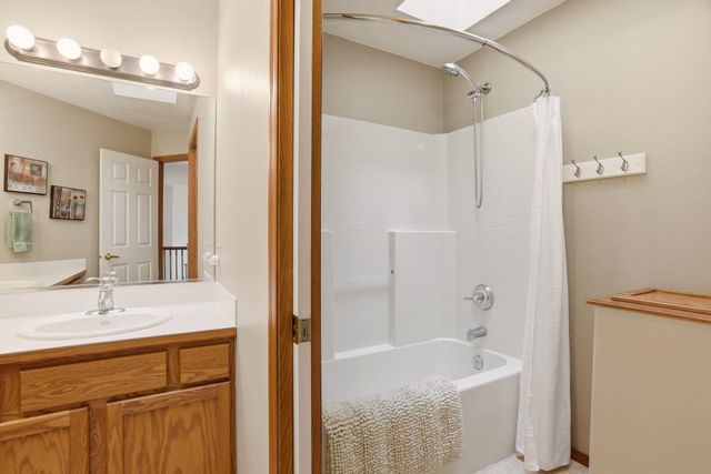 2203 S Steen Rd, Veradale, WA 99037