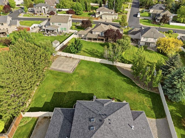 2203 S Steen Rd, Veradale, WA 99037