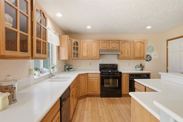 2203 S Steen Rd, Veradale, WA 99037