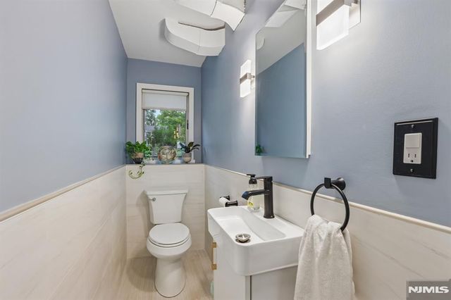 419 Hopper Avenue, Ridgewood, NJ 07450