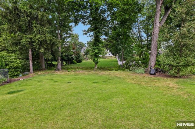 419 Hopper Avenue, Ridgewood, NJ 07450