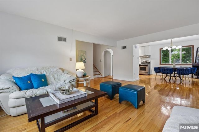 419 Hopper Avenue, Ridgewood, NJ 07450