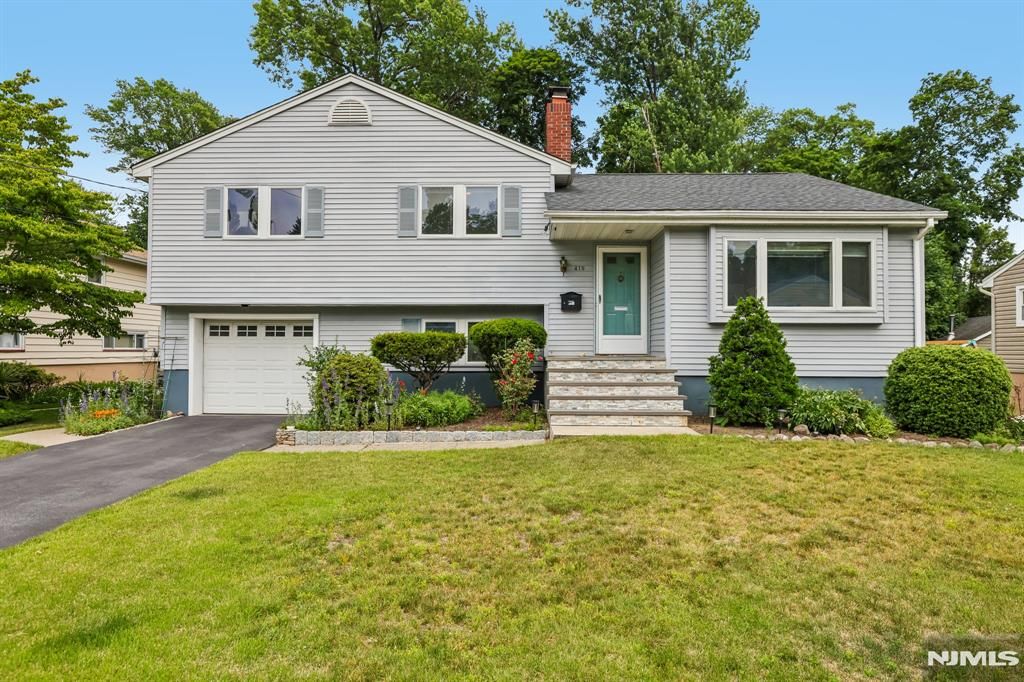 419 Hopper Avenue, Ridgewood, NJ 07450