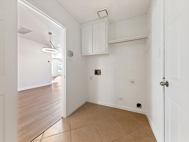 2213 Loretta Lane, Rowlett, TX 75088