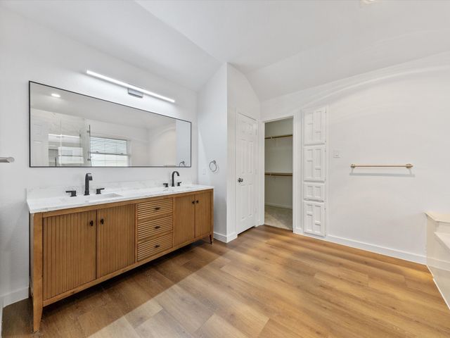 2213 Loretta Lane, Rowlett, TX 75088