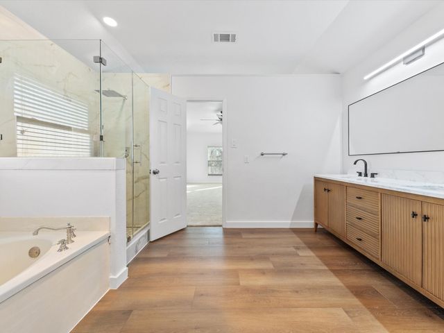 2213 Loretta Lane, Rowlett, TX 75088