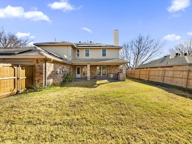 2213 Loretta Lane, Rowlett, TX 75088