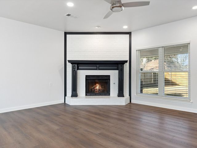 2213 Loretta Lane, Rowlett, TX 75088