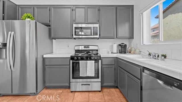 12733 Appian Avenue, Victorville, CA 92395