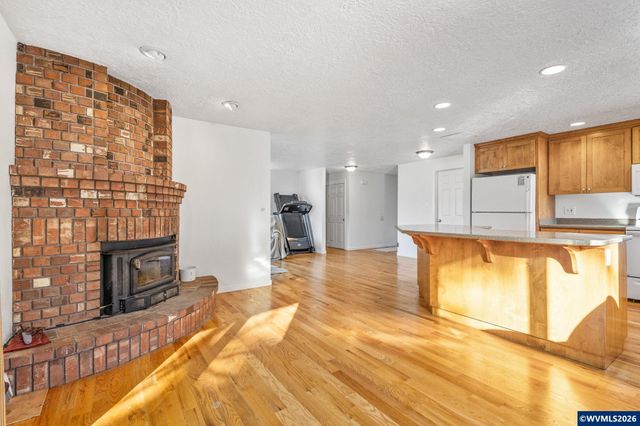 1247 Lottie Ln NW, Salem, OR 97304