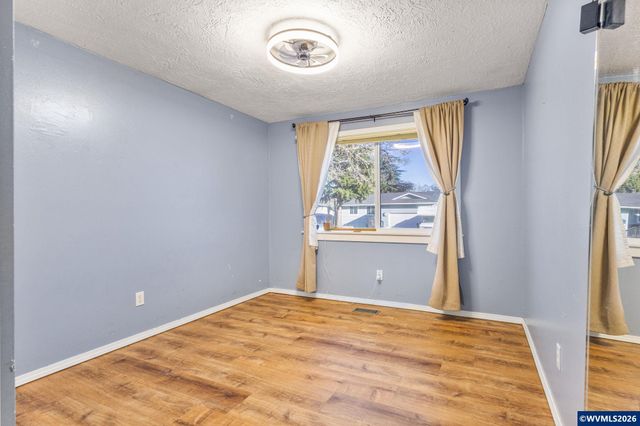 1247 Lottie Ln NW, Salem, OR 97304