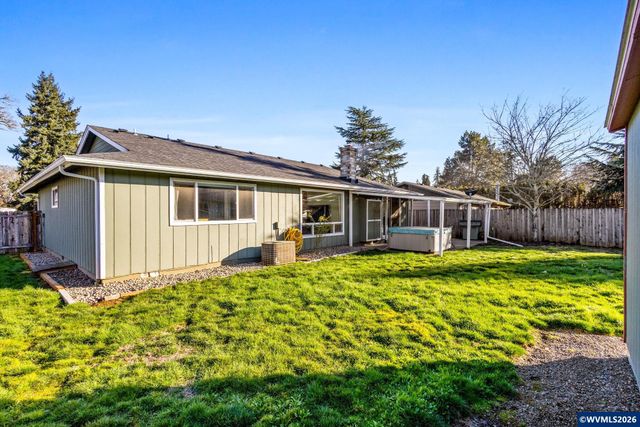 1247 Lottie Ln NW, Salem, OR 97304