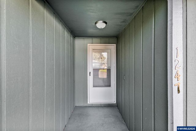 1247 Lottie Ln NW, Salem, OR 97304