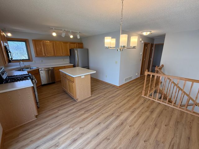 4453 Helena Road N, Oakdale, MN 55128