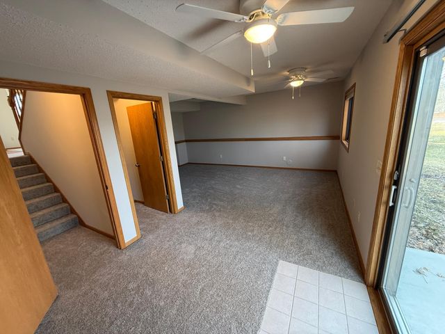 4453 Helena Road N, Oakdale, MN 55128