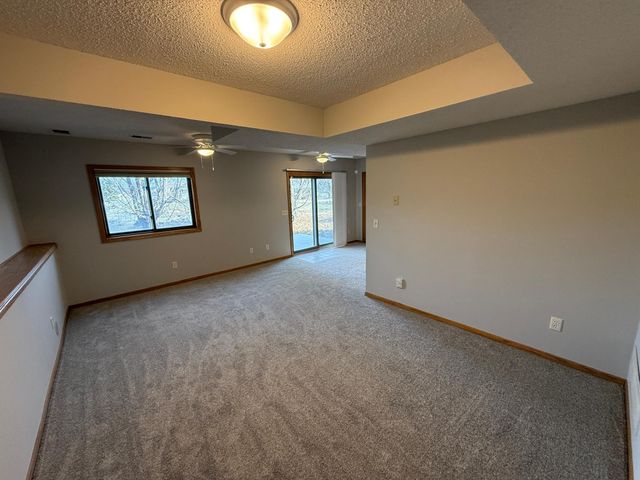 4453 Helena Road N, Oakdale, MN 55128