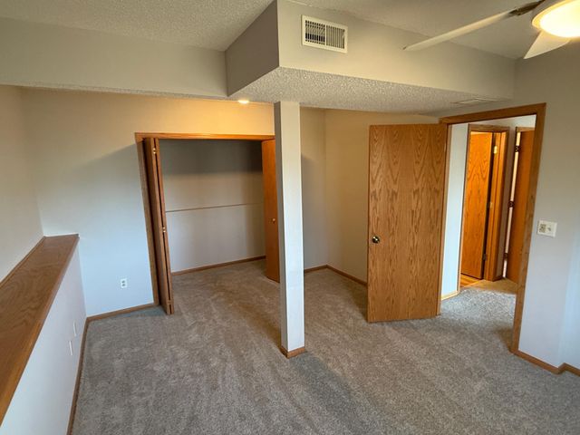 4453 Helena Road N, Oakdale, MN 55128