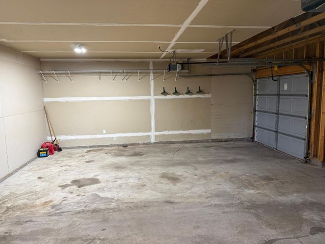 4453 Helena Road N, Oakdale, MN 55128