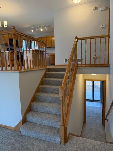 4453 Helena Road N, Oakdale, MN 55128