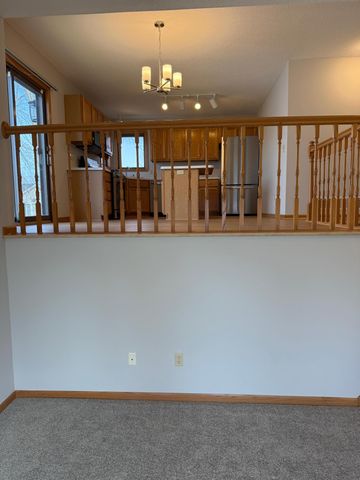 4453 Helena Road N, Oakdale, MN 55128