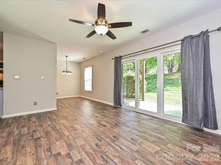 3206 Selwyn Farms Lane 2, Charlotte, NC 28209