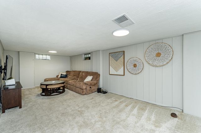 721 15th Street NE, Rochester, MN 55906