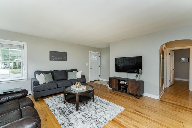 721 15th Street NE, Rochester, MN 55906