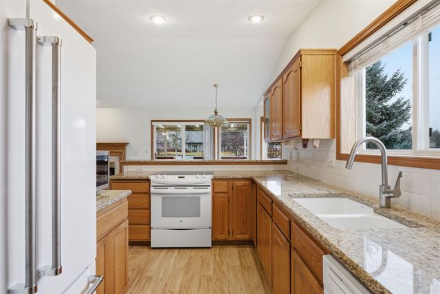 1948 S Century Ln, Veradale, WA 99037