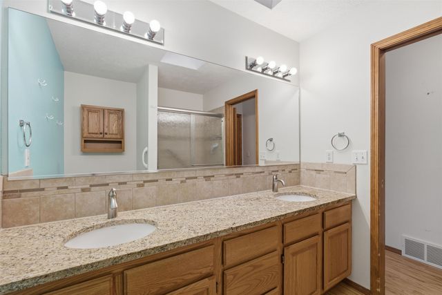 1948 S Century Ln, Veradale, WA 99037