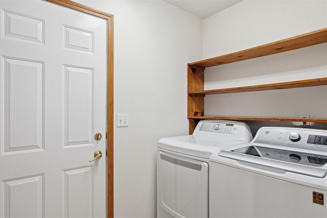 1948 S Century Ln, Veradale, WA 99037