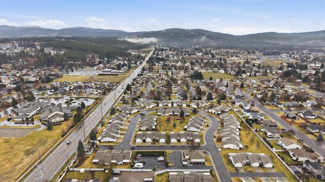 1948 S Century Ln, Veradale, WA 99037