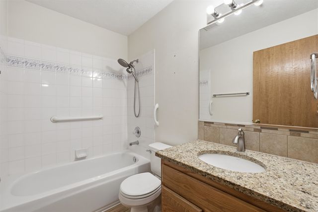 1948 S Century Ln, Veradale, WA 99037