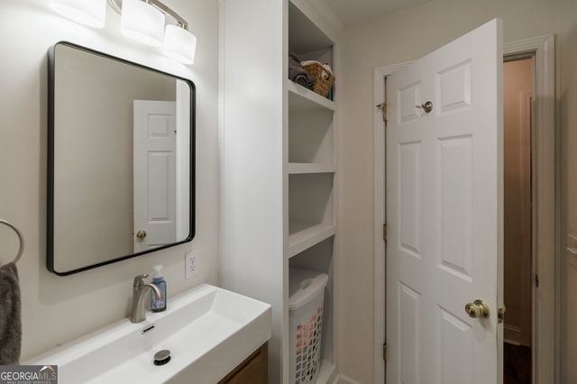 500 Harve Mathis Road, Athens, GA 30601