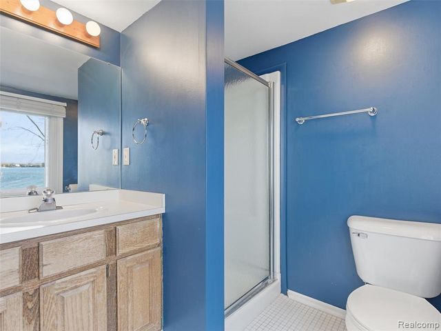 1701 Eason, Waterford, MI 48328