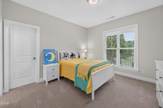 15 Old Garden Lane, Youngsville, NC 27596