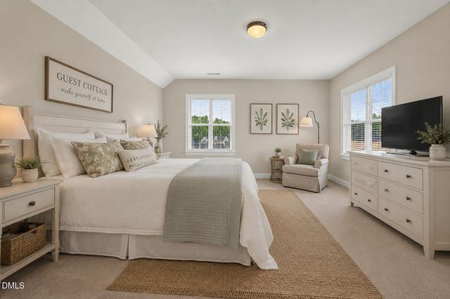 15 Old Garden Lane, Youngsville, NC 27596