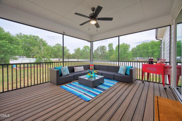 15 Old Garden Lane, Youngsville, NC 27596