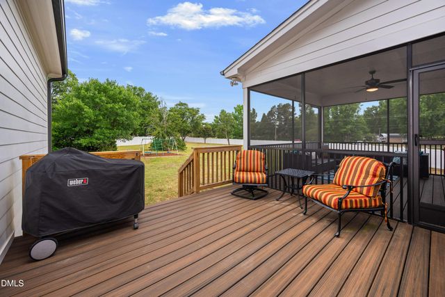 15 Old Garden Lane, Youngsville, NC 27596