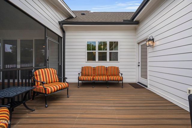 15 Old Garden Lane, Youngsville, NC 27596
