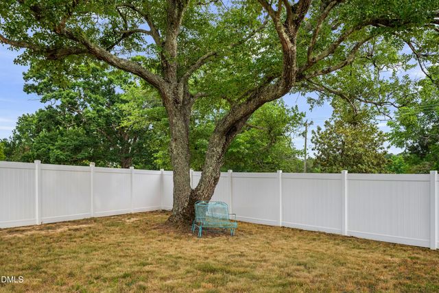 15 Old Garden Lane, Youngsville, NC 27596