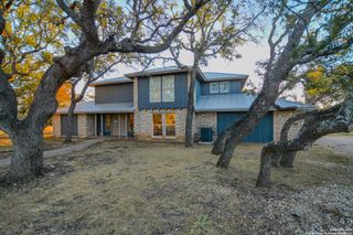 777 Black Jack Aly, Kerrville, TX 78028