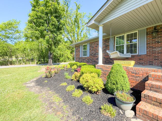 2965 Fort Blount Rd, Hartsville, TN 37074