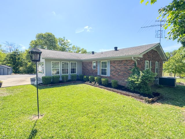 2965 Fort Blount Rd, Hartsville, TN 37074