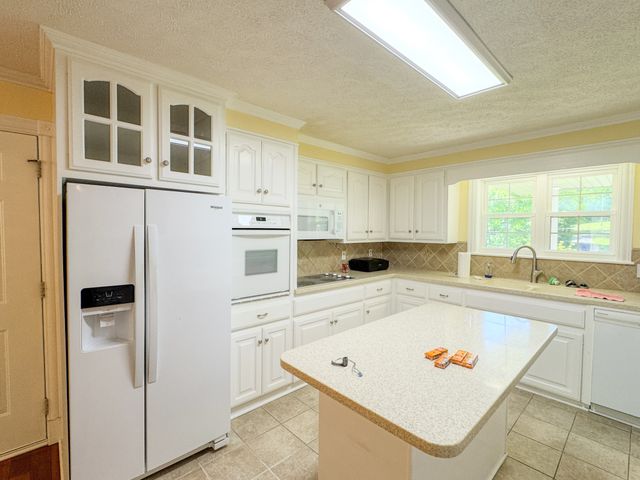 2965 Fort Blount Rd, Hartsville, TN 37074