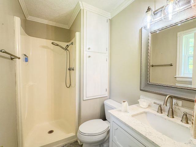 2965 Fort Blount Rd, Hartsville, TN 37074