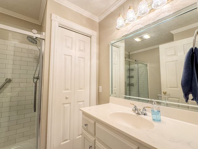 2965 Fort Blount Rd, Hartsville, TN 37074