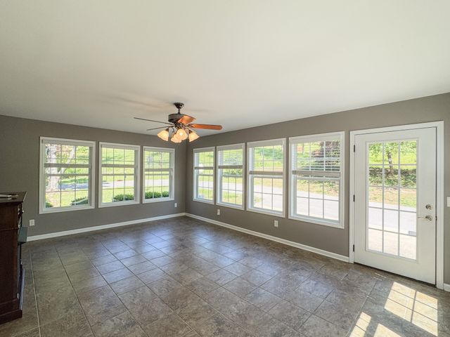 2965 Fort Blount Rd, Hartsville, TN 37074
